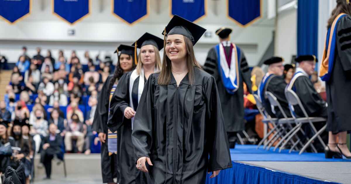 Top 30+ Graduation Messages for Myself